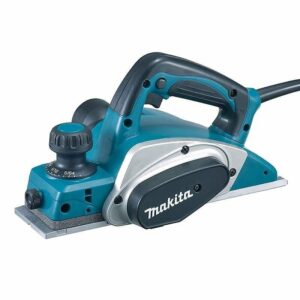 Rabot MAKITA KP0800 - 620W - 82mm pour un lissage de qualité