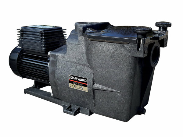 Pompe Hayward Super Pump 1,5 CV 18m³/h Triphasée - Puissance et Fiabilité
