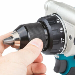 Perceuse visseuse à percussion MAKITA DHP486Z 18 V Li-ion Ø 13 mm (machine nue) - Puissante et polyvalente