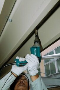 Makita – Visseuse Plaque De Plâtre 6mm 570w – Fs2701k