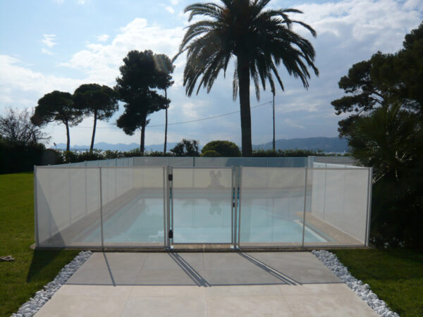 Barrière souple à filet pour piscine "Beethoven Prestige" Blanc 1m – Sécurité, Esthétique et Facilité d'Installation
