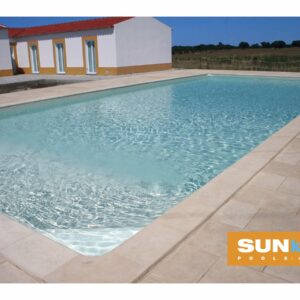 Piscine acier enterrée rectangulaire fond plat "Sunkit" 8x4 m avec escalier intérieur