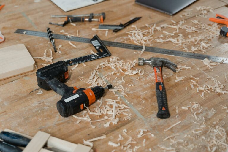 Les 10 outils indispensables pour tout bon bricoleur