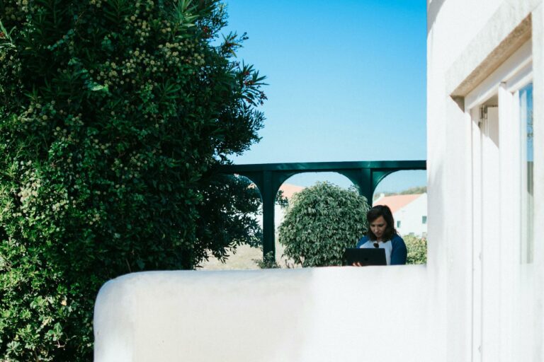 Créer un mur végétal pour terrasse ou balcon