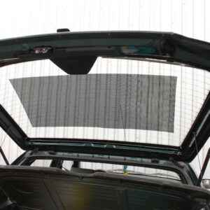 PROTECTION SOLAIRE ARRIERE POUR VOITURE