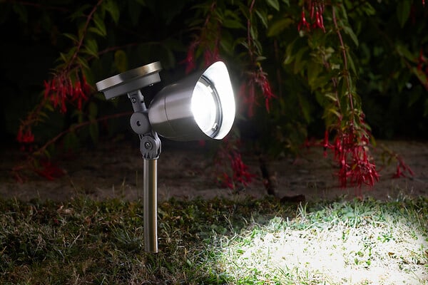 Spot solaire à piquer Mega 10 lumens - Acier inoxydable - 33x17.5CM