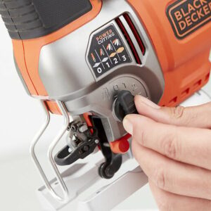 Scie sauteuse à mouvement pendulaire - 650W