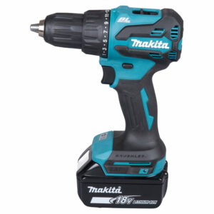 Perceuse visseuse percussion MAKITA DHP490WVX7 18V 2x2Ah et coffret access 70pcs