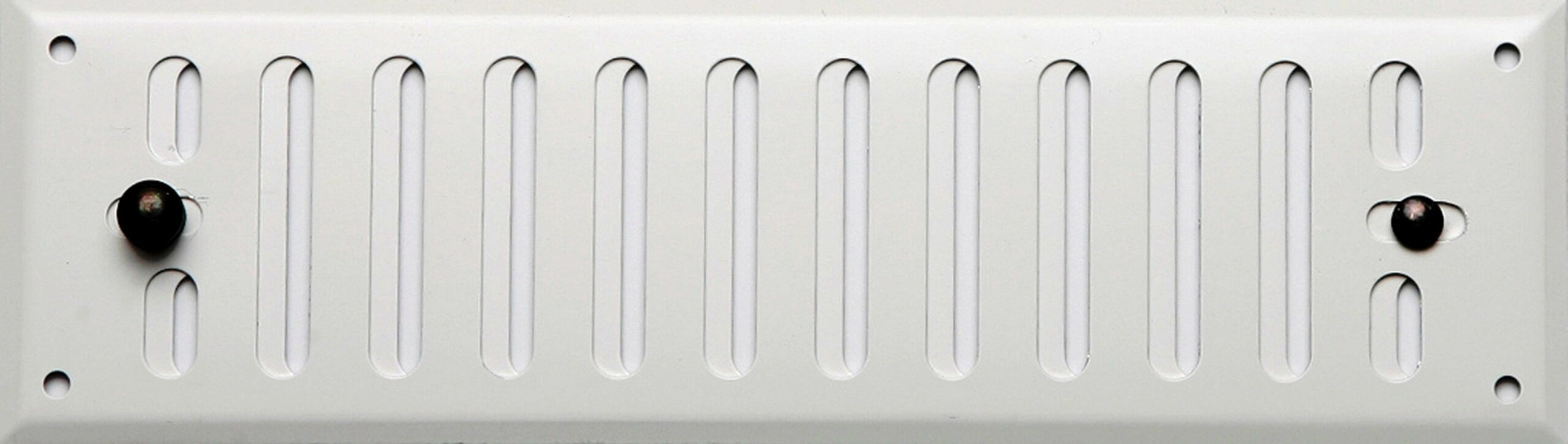 Grille d'aération aluminium laqué, L.24 x l.7 cm