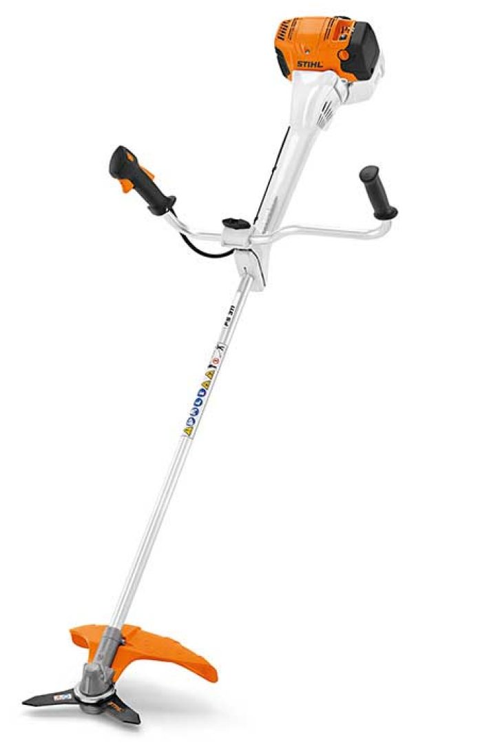 Débroussailleuse thermique 36,3 cm³ FS 311 avec couteau taillis 300-3 STIHL 4180-200-0595