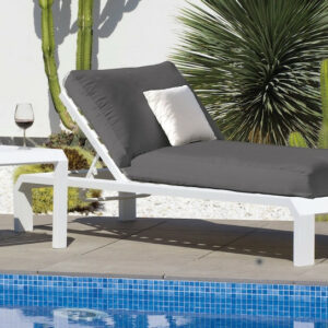 Bain de soleil avec table d’appoint - ZAFIRO-12 - Structure aluminium anthracite - Coussin LUX blanc