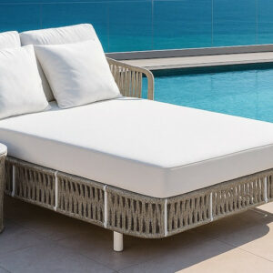 Lit de jardin double avec table d’appoint - REINUS-CAMA-MESA LUX - Aluminium blanc et corde champagne - Coussins Liso blanc