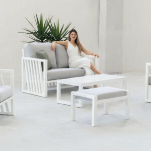 Salon de jardin - ABIGEIL-7+1 SET SOFA 2 PLAZAS LUX - Aluminium finition blanc - Coussins tissu Cloud gris clair - 4 à 5 places