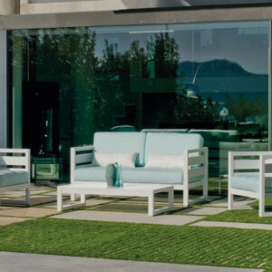 Salon de jardin - COSMOS-7 LUX - Aluminium blanc - Coussins tissu Artic bleu clair - 4 à 5 places