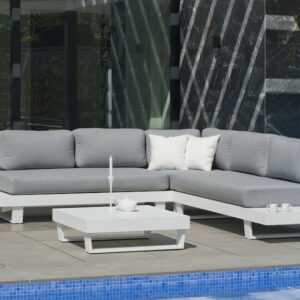 Salon de jardin Sofa Corner - MENFIS-7 LUX - Aluminium blanc - Coussins tissu Cloud gris clair - 4 à 6 places