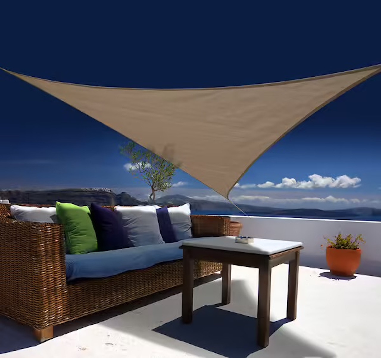 Voile d’ombrage triangulaire - Austral - 3,60 x 3,60 m - polyéthylène brun havane protection UV 90 %