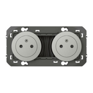 Double prise avec terre Dooxie, LEGRAND, aluminium