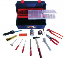 Caisse à outils 18 pièces