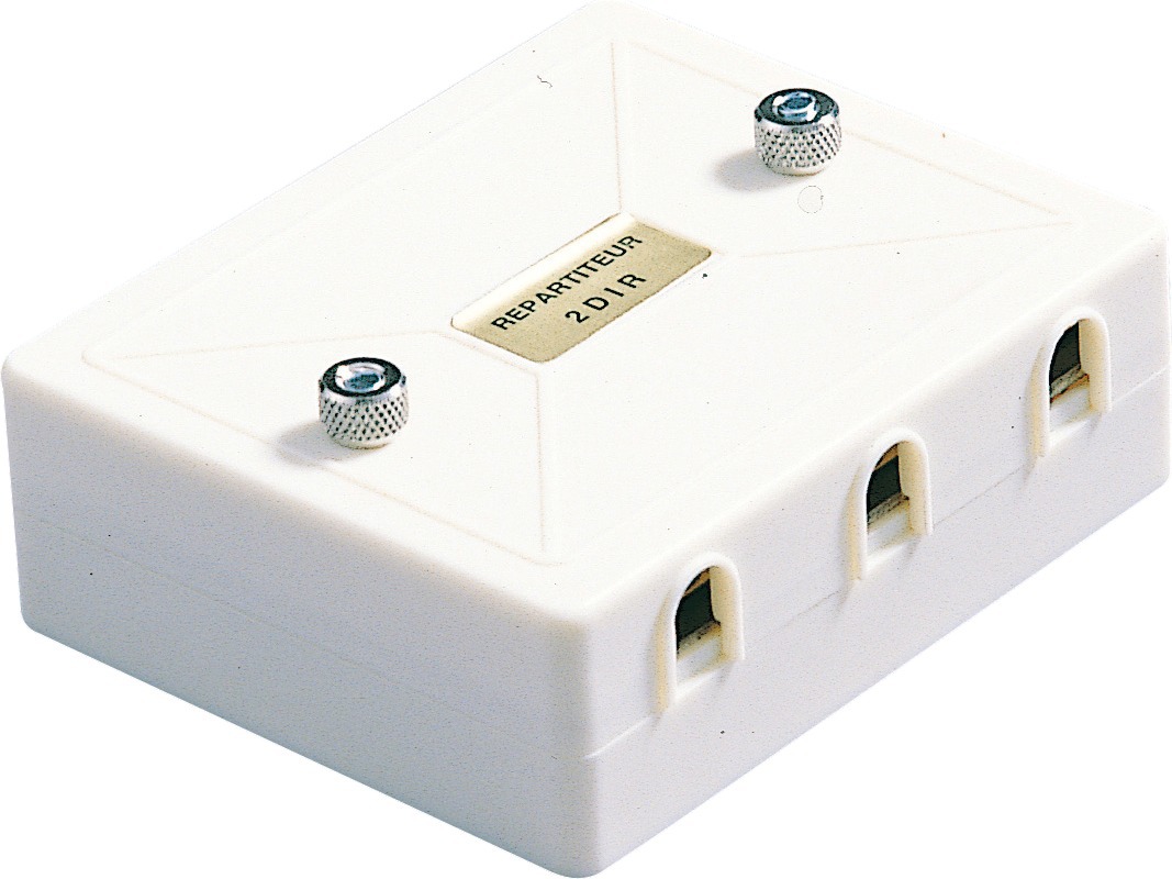Répartiteur ferrite TV 3 sorties LEBENOID 032527
