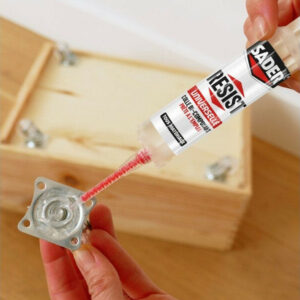 Colle de reparation epoxy bi-composant sader resist univers sering 10g