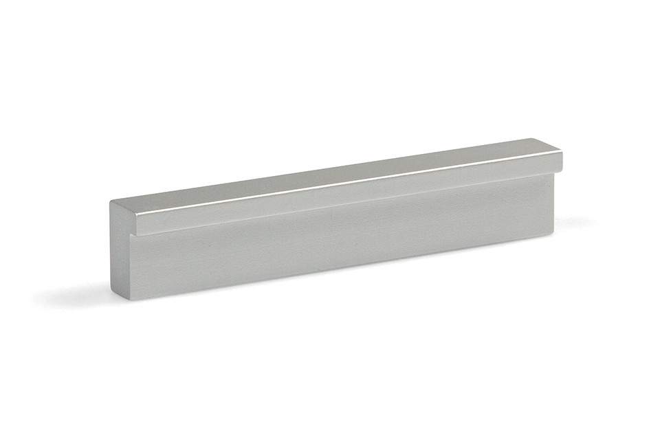 Poignée de meuble HyTech 96 alu anodisé + vis