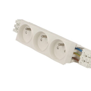 Bloc de prise triple blanche enclipsable