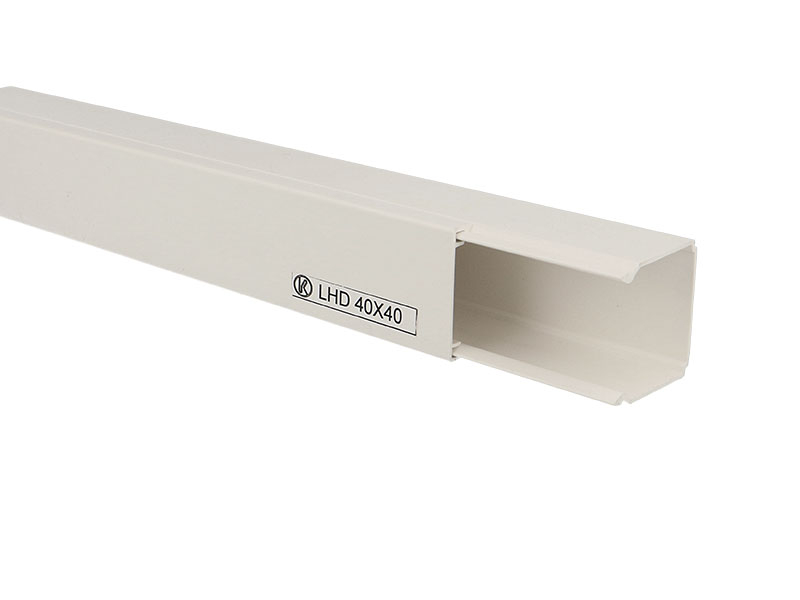 Goulotte électrique PVC 40 x 40 mm KOPOS