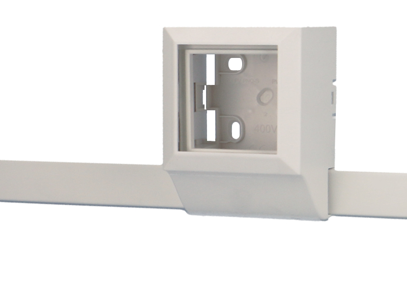 Plastron vide (appareillage 45x45) pour moulure 32 x 15
